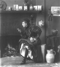 Frances Benjamin Johnston self-portrait, c. 1896