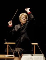 Marin Alsop conducts